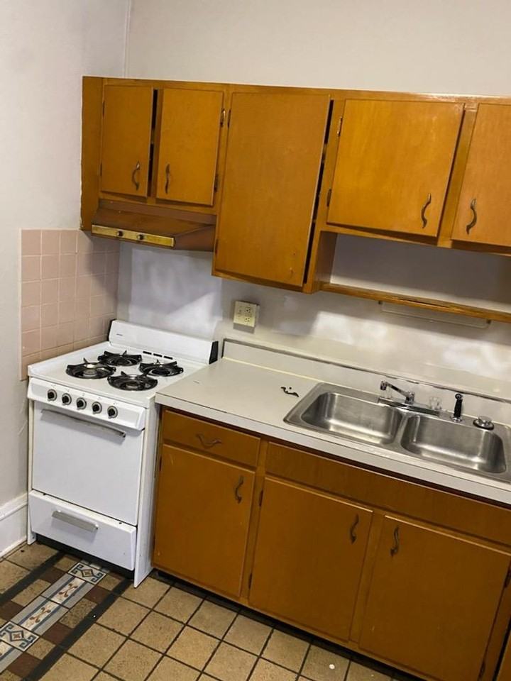 503 W Green St. Urbana, IL - Photo 7 of 8