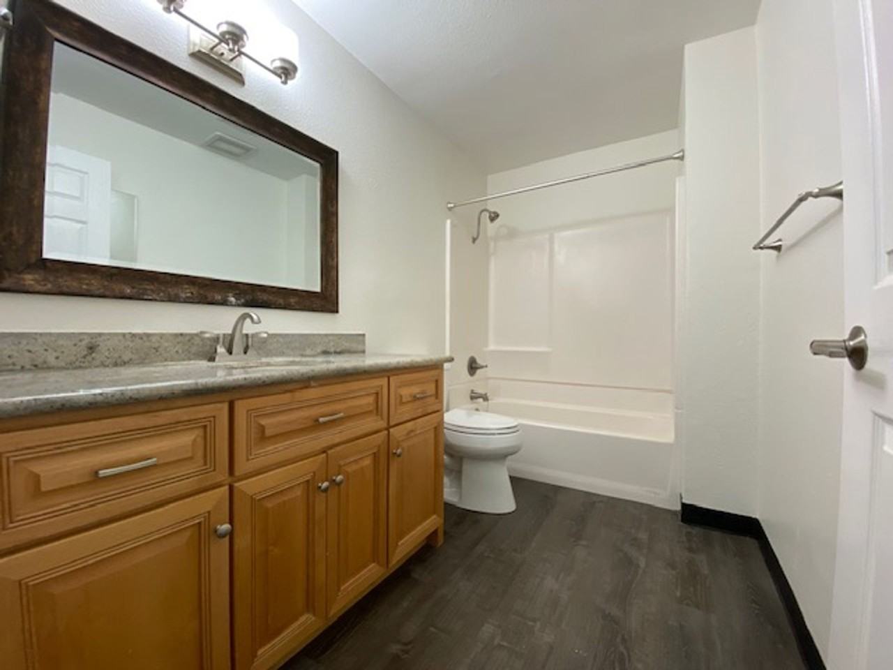 Welcome Home to 412 Dela Vina Avenue, Monterey! - Photo 4 of 17