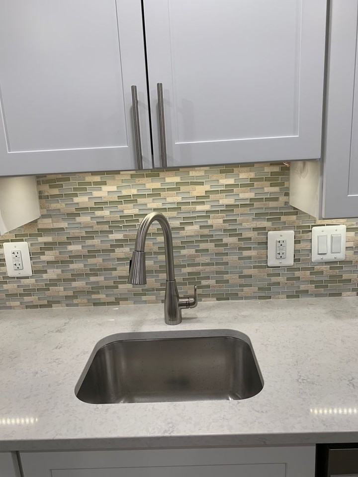 1924 17th St NW - Photo 3 of 48