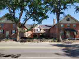 featured image of 201 E South 1st St