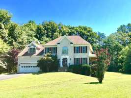 featured image of 31 Willowmere Ct