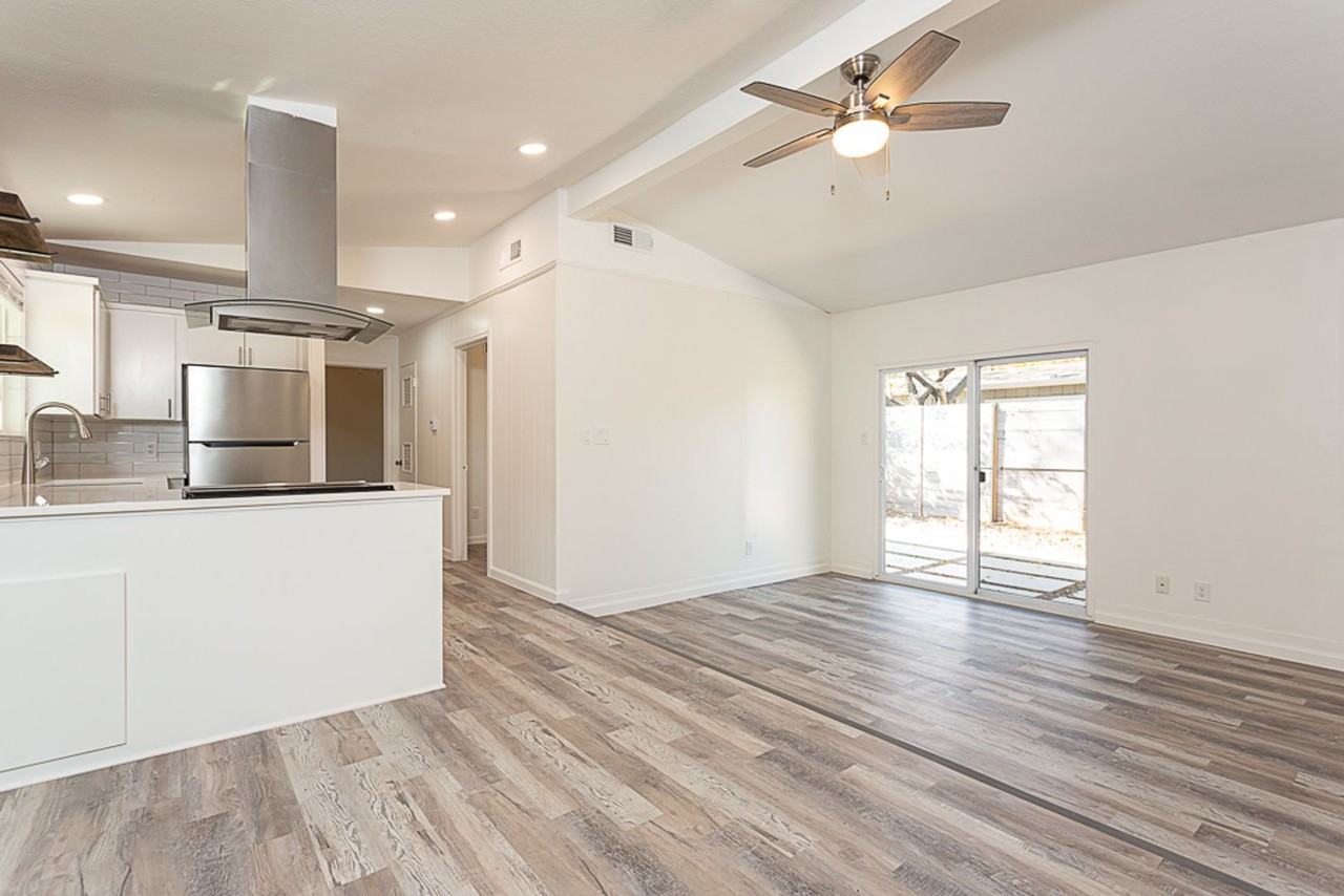 1119 Mariposa Drive #B - Photo 3 of 19