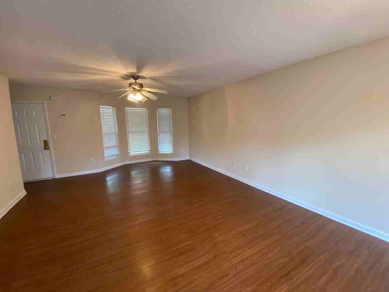 242 Fern Ridge Ct - Photo 3 of 13