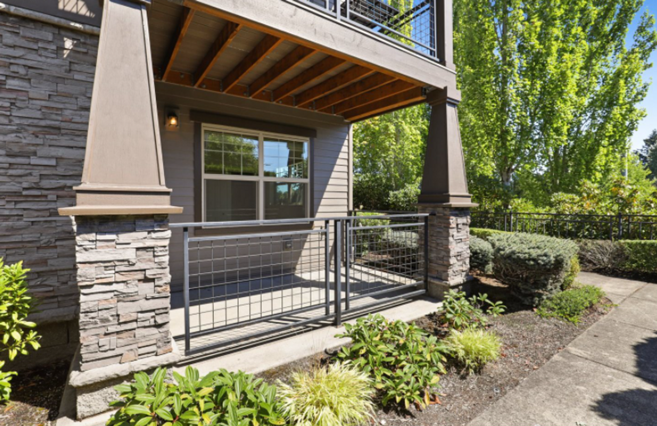 8904 Ne Brentford Way - Photo 3 of 30