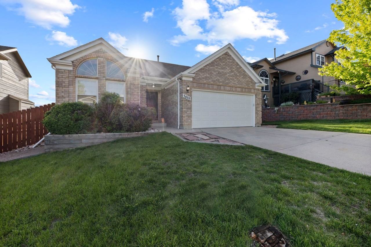 3855 Sedgewood Way - Photo 2 of 35