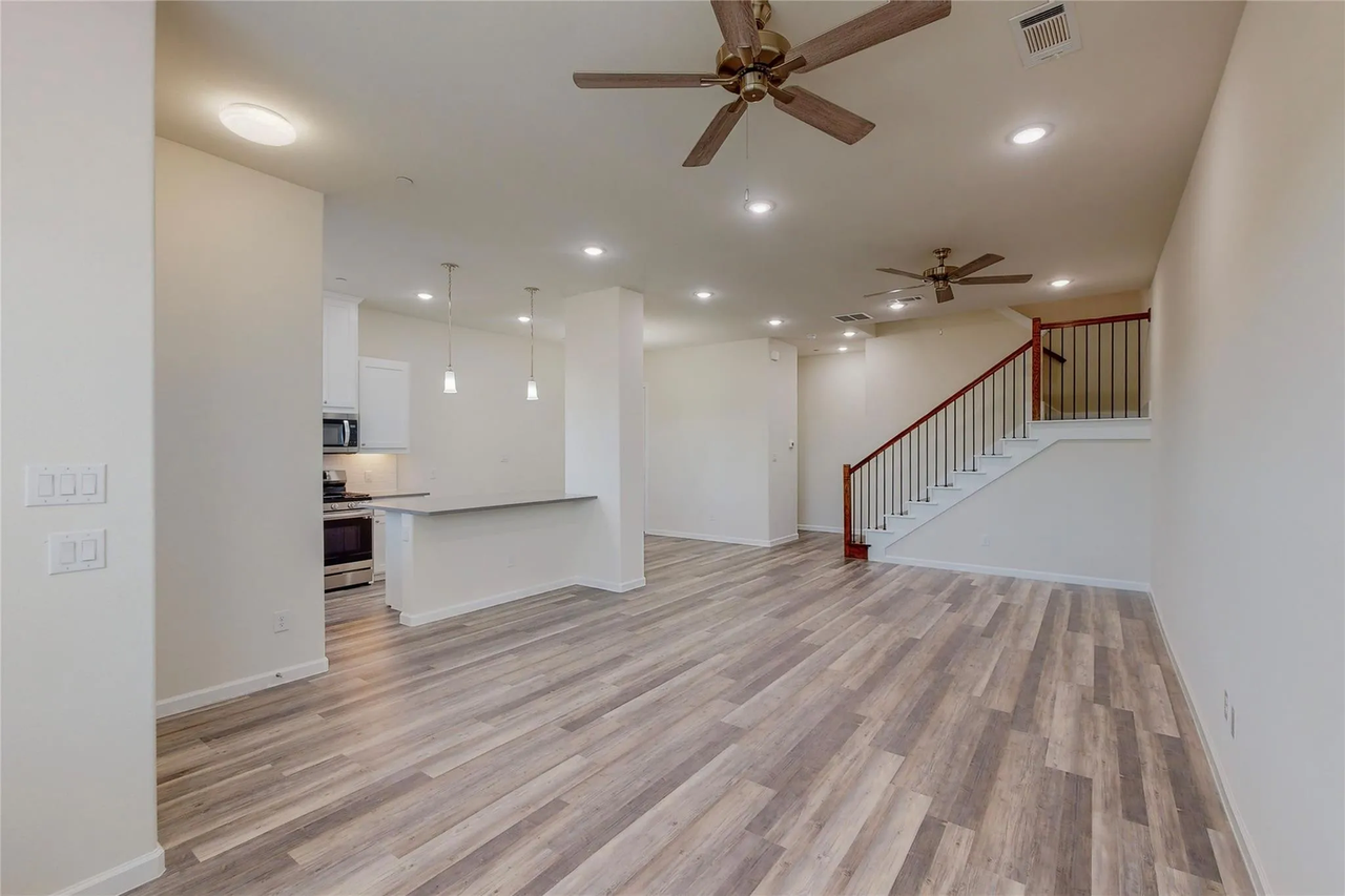 16184 Doe Lake Dr - Photo 4 of 9