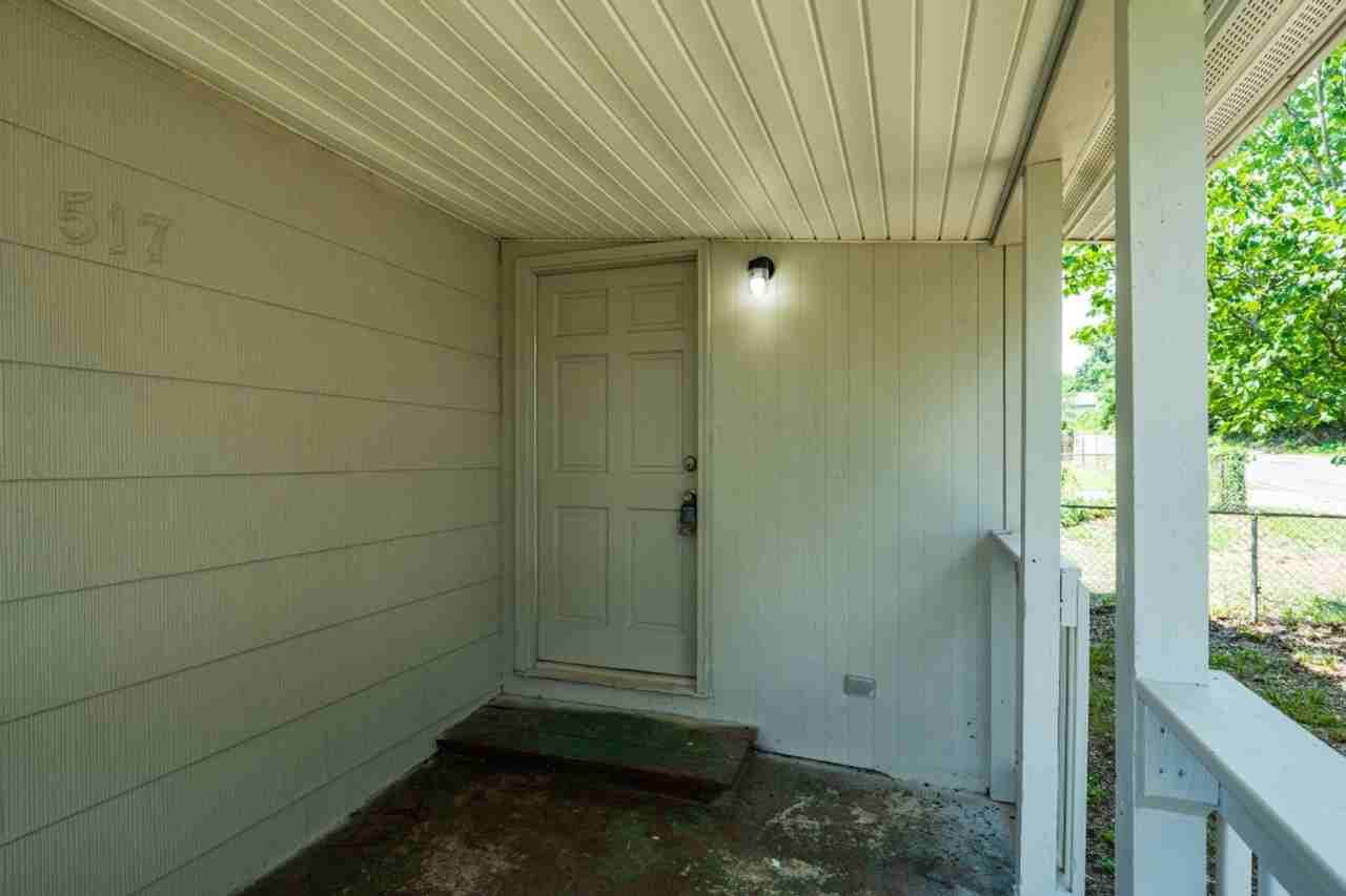 517 6th Street - Photo 4 of 22