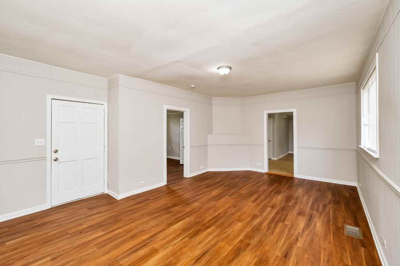 517 6th Street - Photo 7 of 22