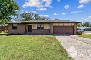 featured image of 446 Hillcrest Ct N