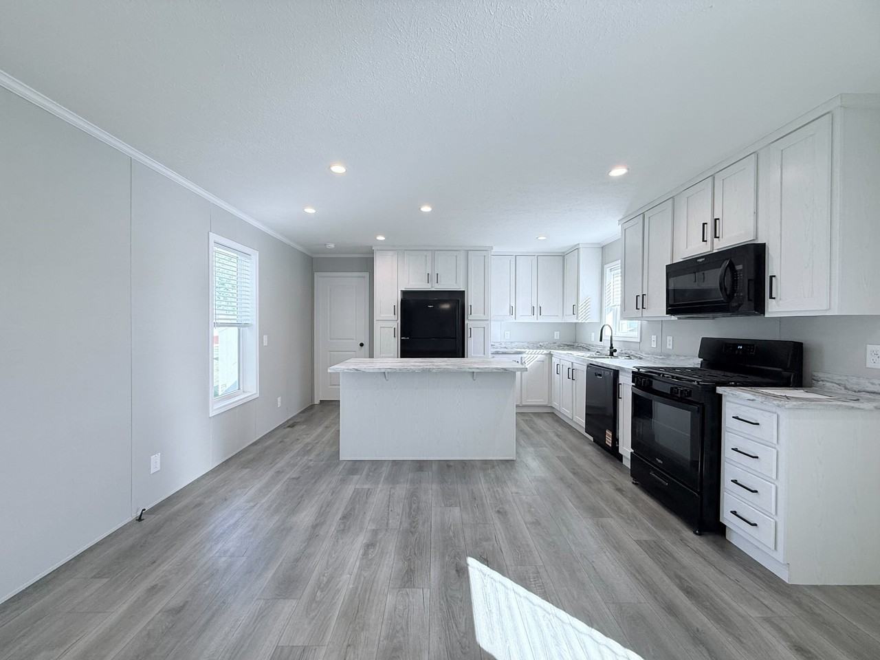 29649 Cambridge Ct #256 - Photo 5 of 29