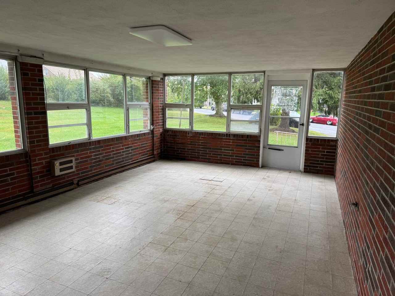 1035 1035 Ridge Ave - 1035 Ridge Ave - Photo 7 of 50