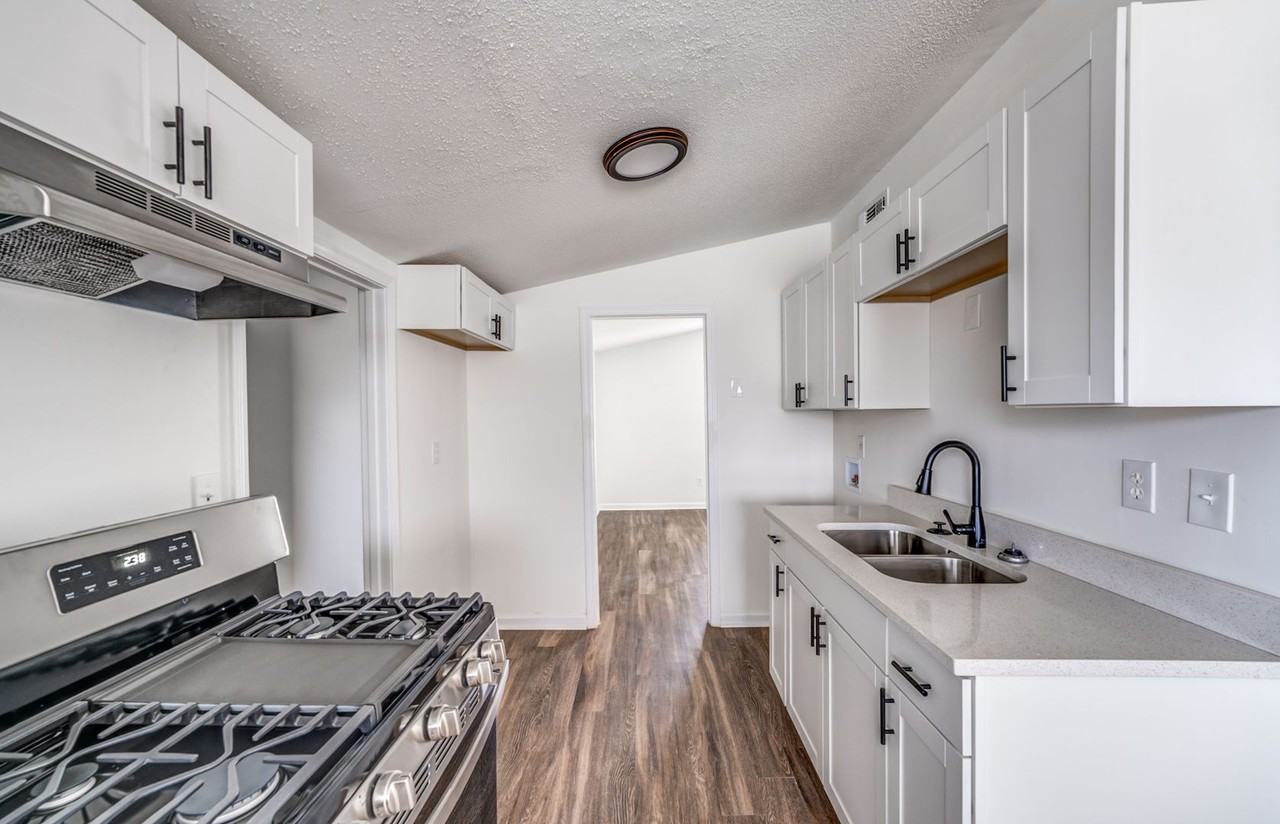 4980 Vickie Dr - Photo 3 of 34