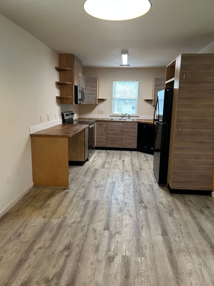 4021 2nd Street - Photo 2 of 17