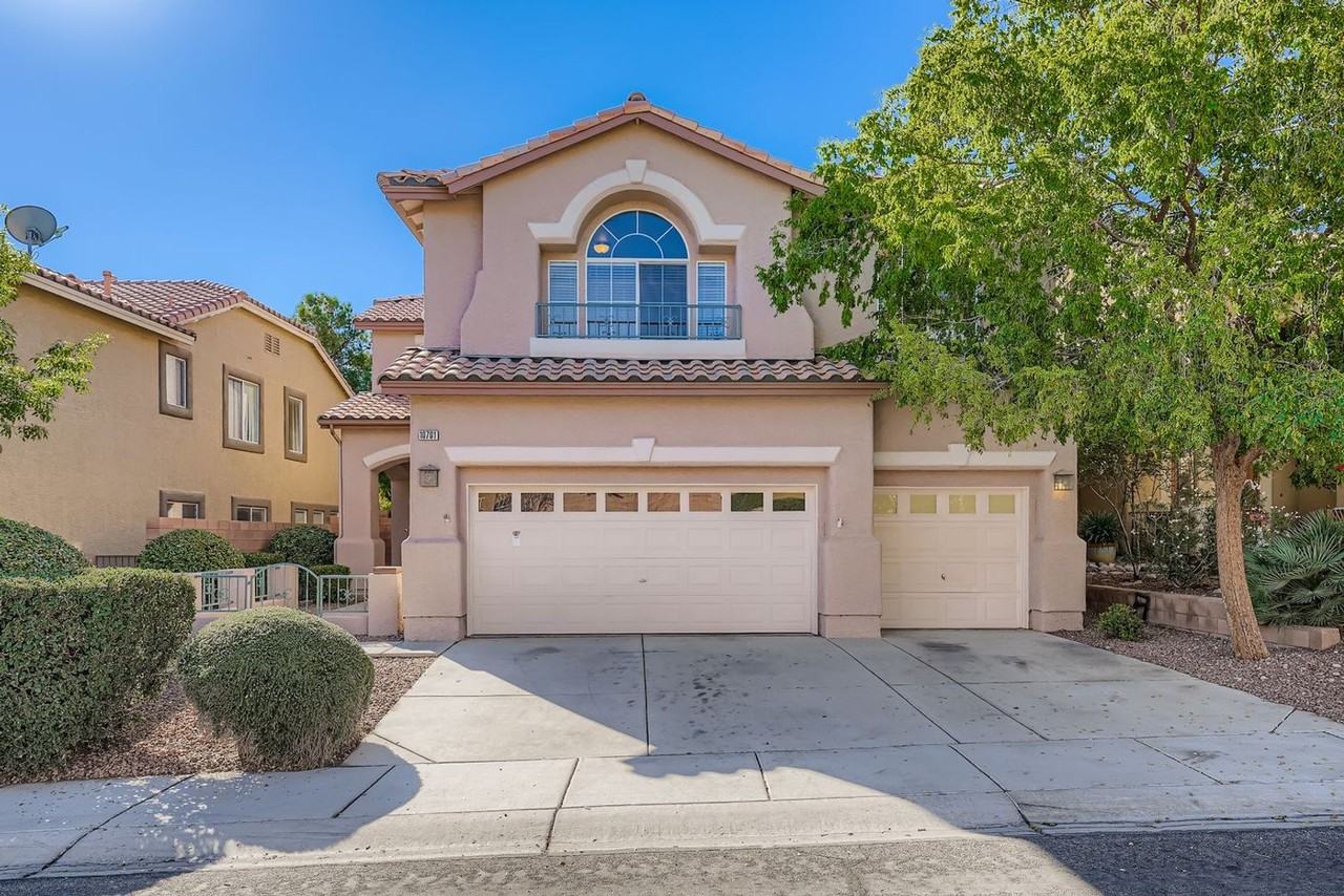 10701 Sapphire Vista Ave