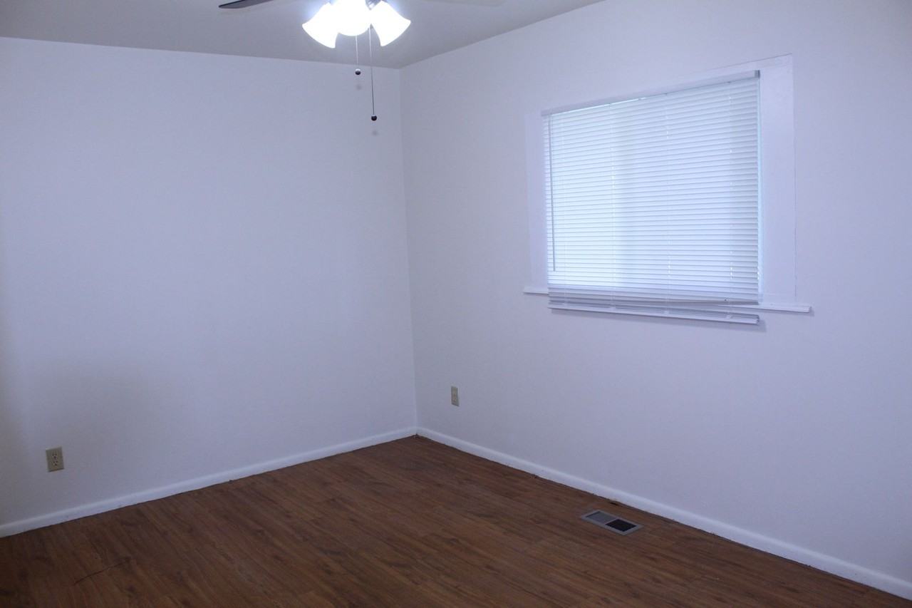 1120 Lanore Dr - Photo 3 of 6