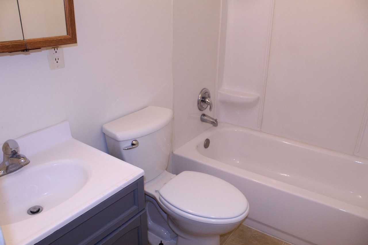 1120 Lanore Dr - Photo 4 of 6