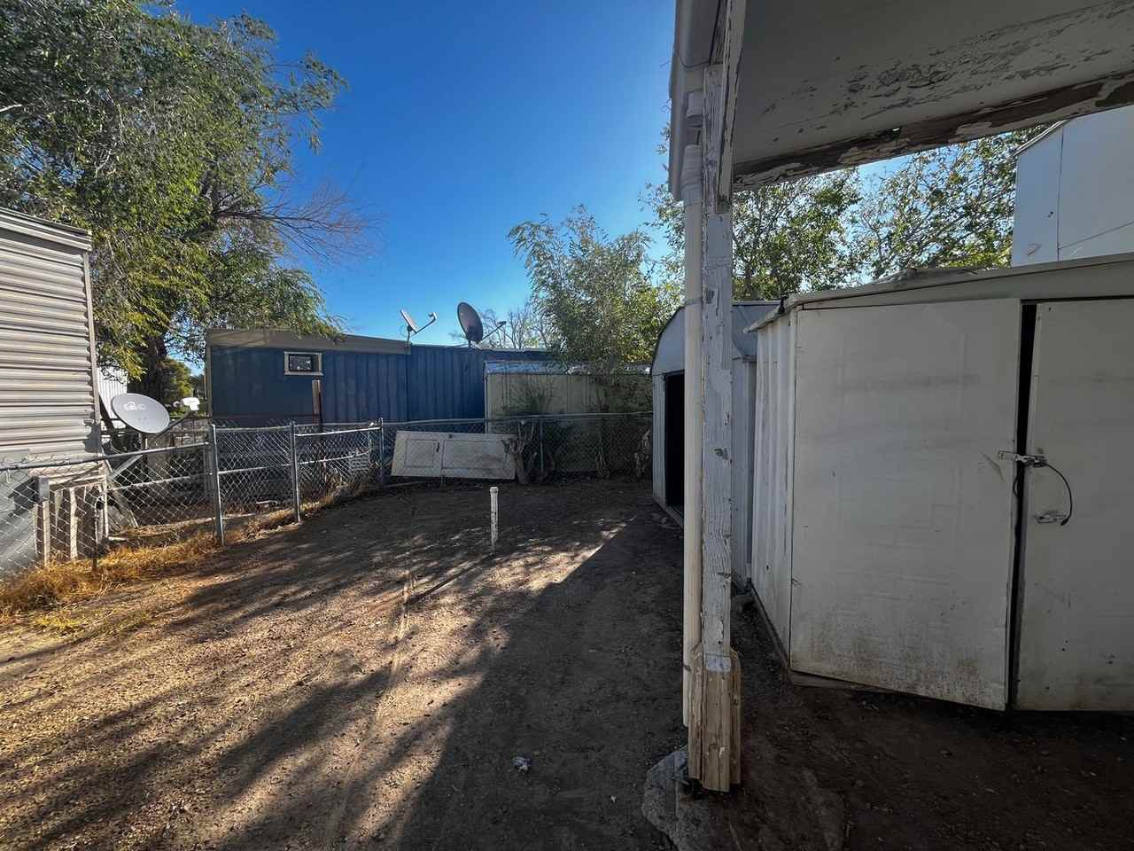 455 Clark Ln - Photo 6 of 9