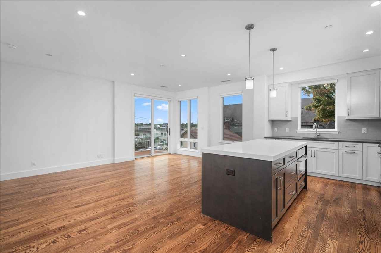 Marina Court - Photo 3 of 39