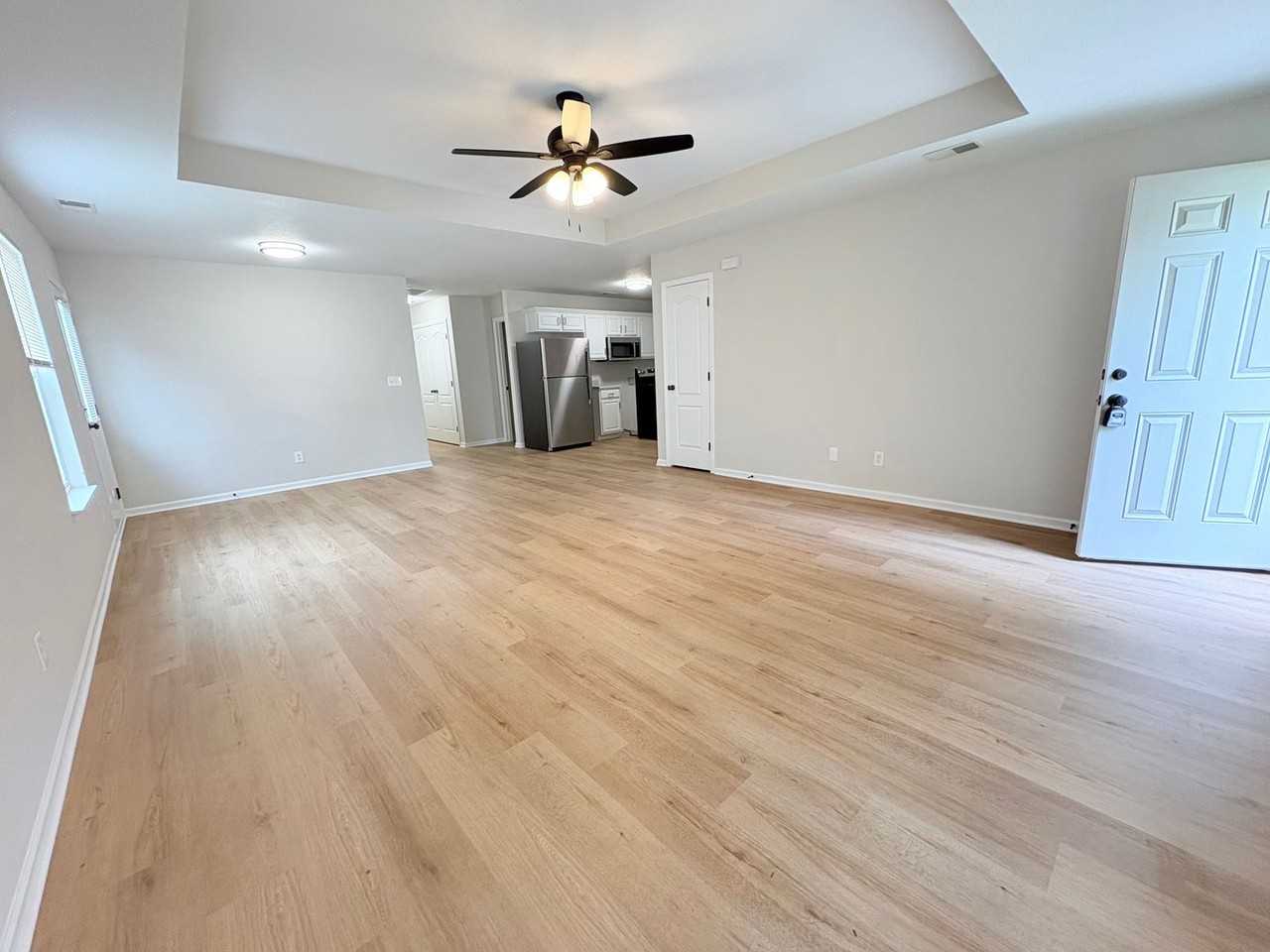 102 Sw Rock Garden Ln - Photo 2 of 11