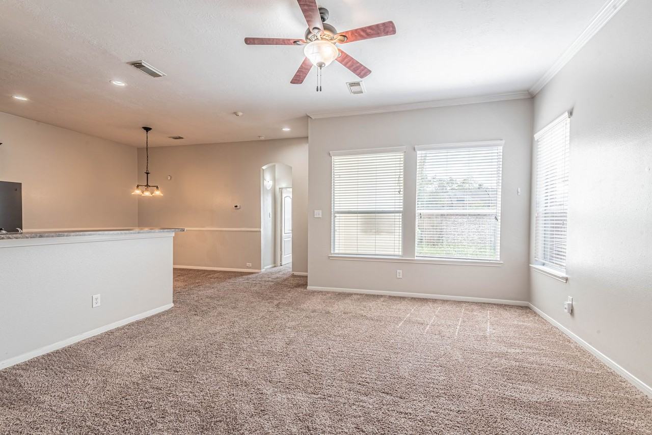 17223 Brookhollow Court Dr - Photo 3 of 16