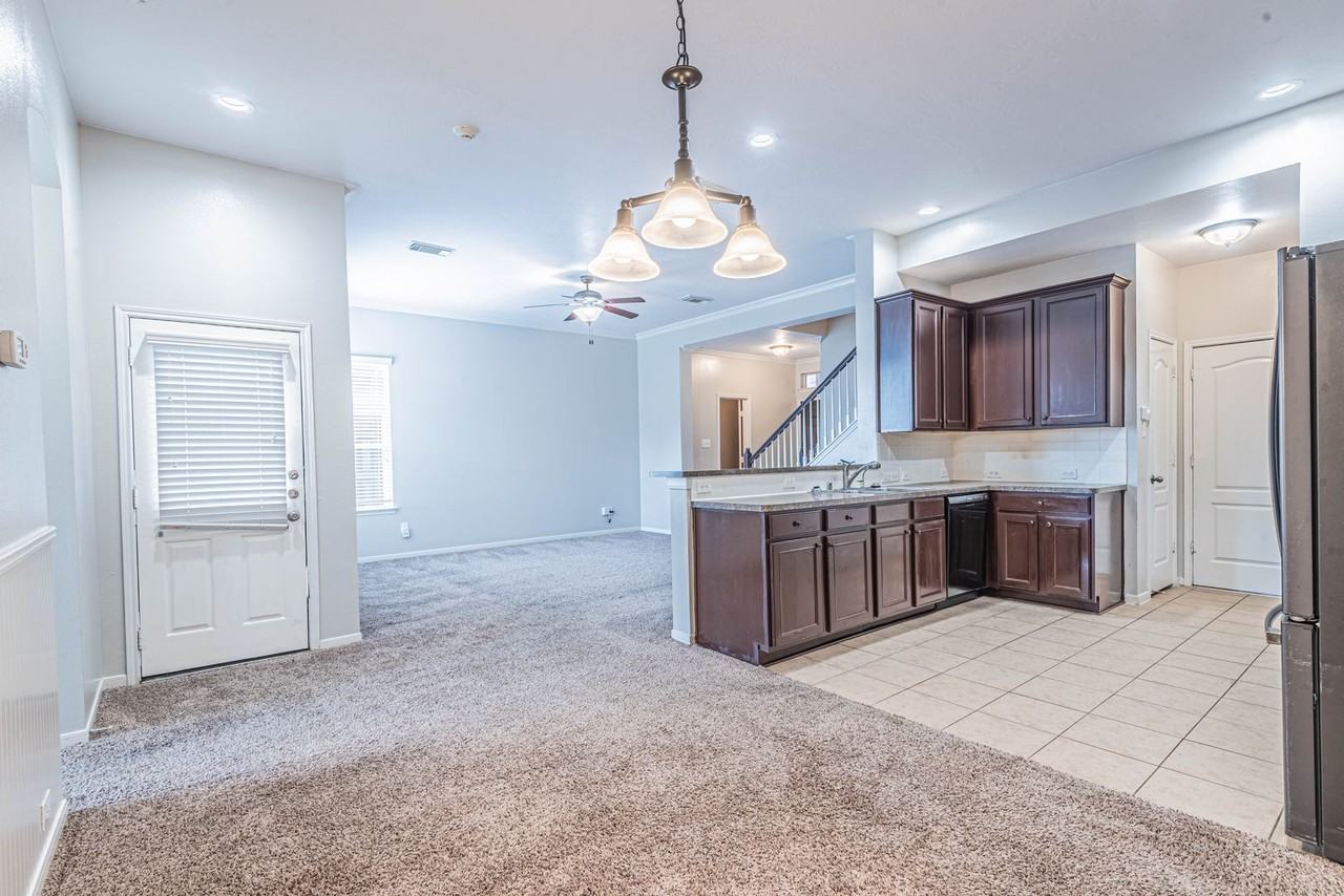 17223 Brookhollow Court Dr - Photo 5 of 16