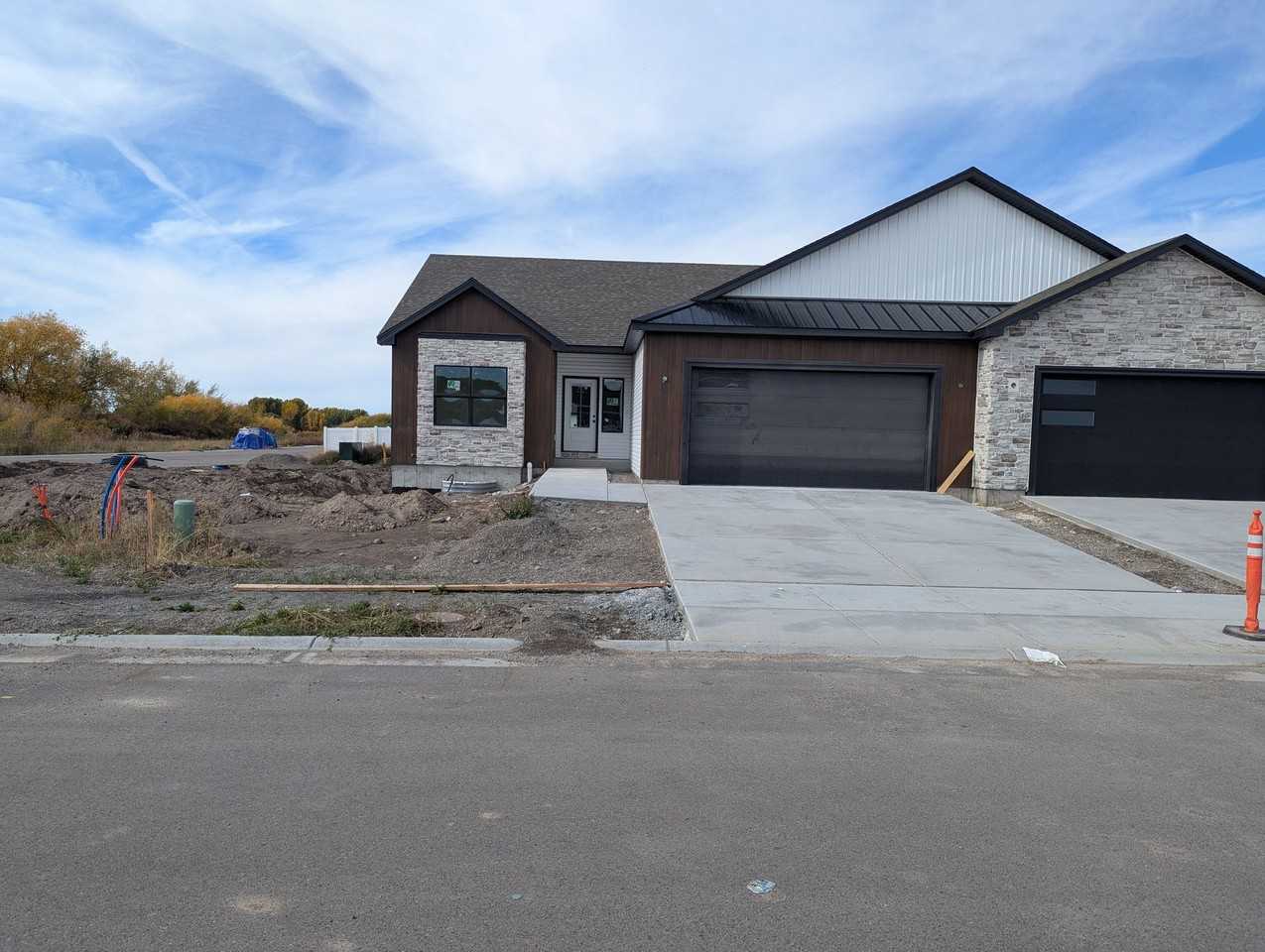 Cutler House - Photo 3 of 3