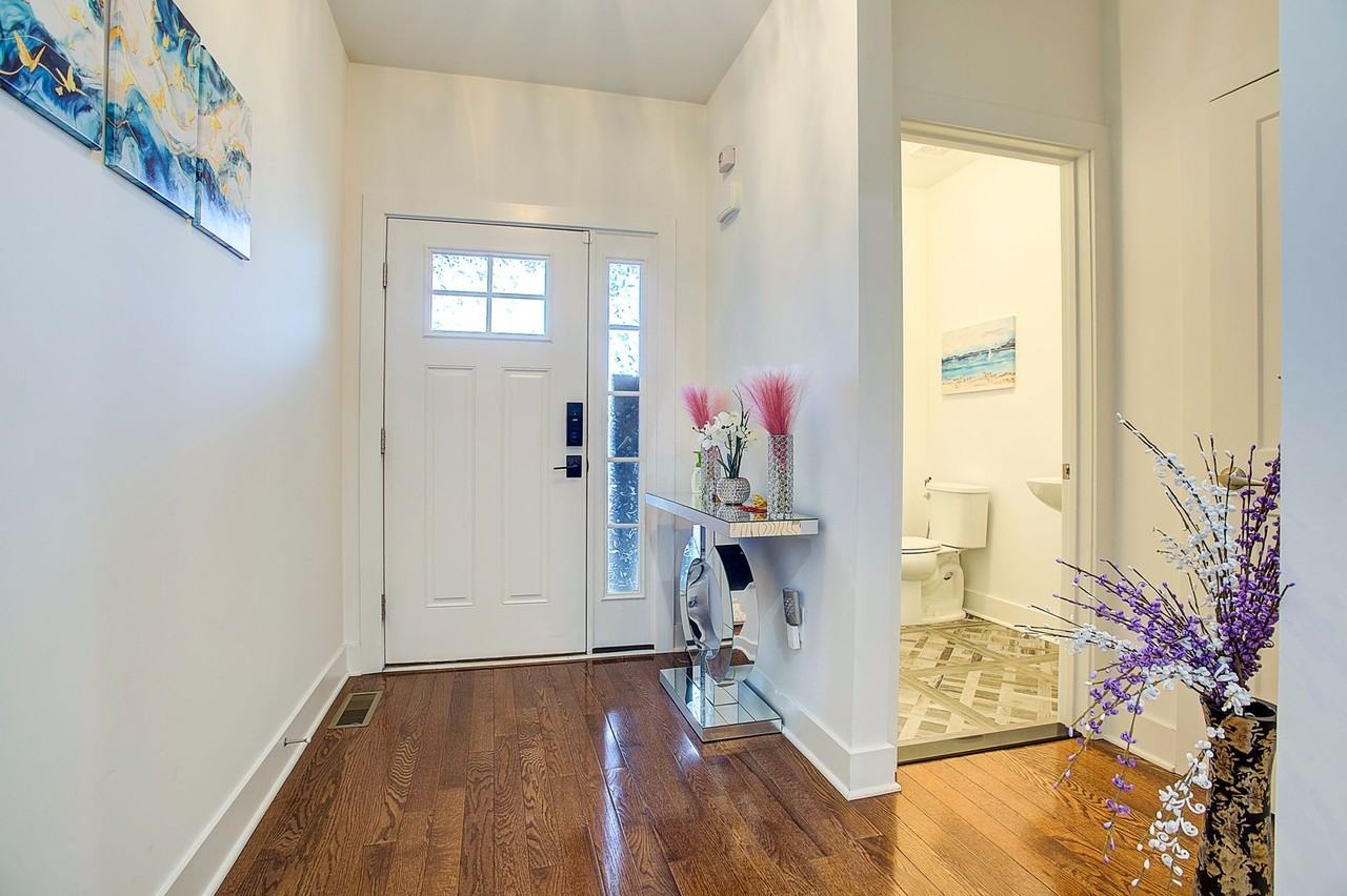 100 Valentino Dr - Photo 3 of 24