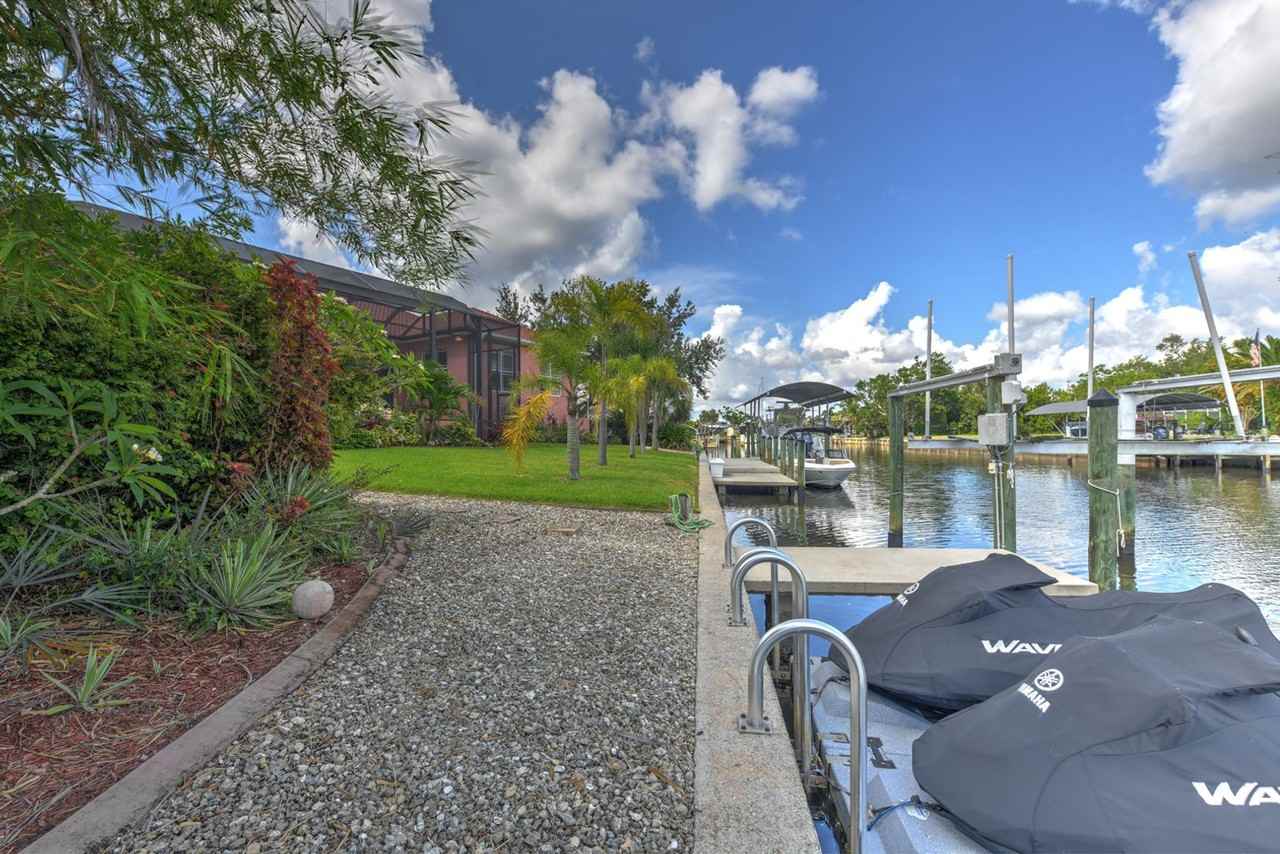 4409 Crews Ct - Photo 4 of 50