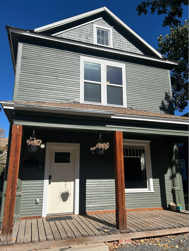 232 N 1st St W - Photo 2 of 22