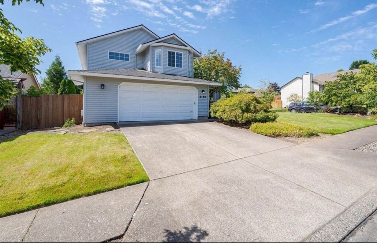 3180 Sw 31st St - Photo 2 of 31