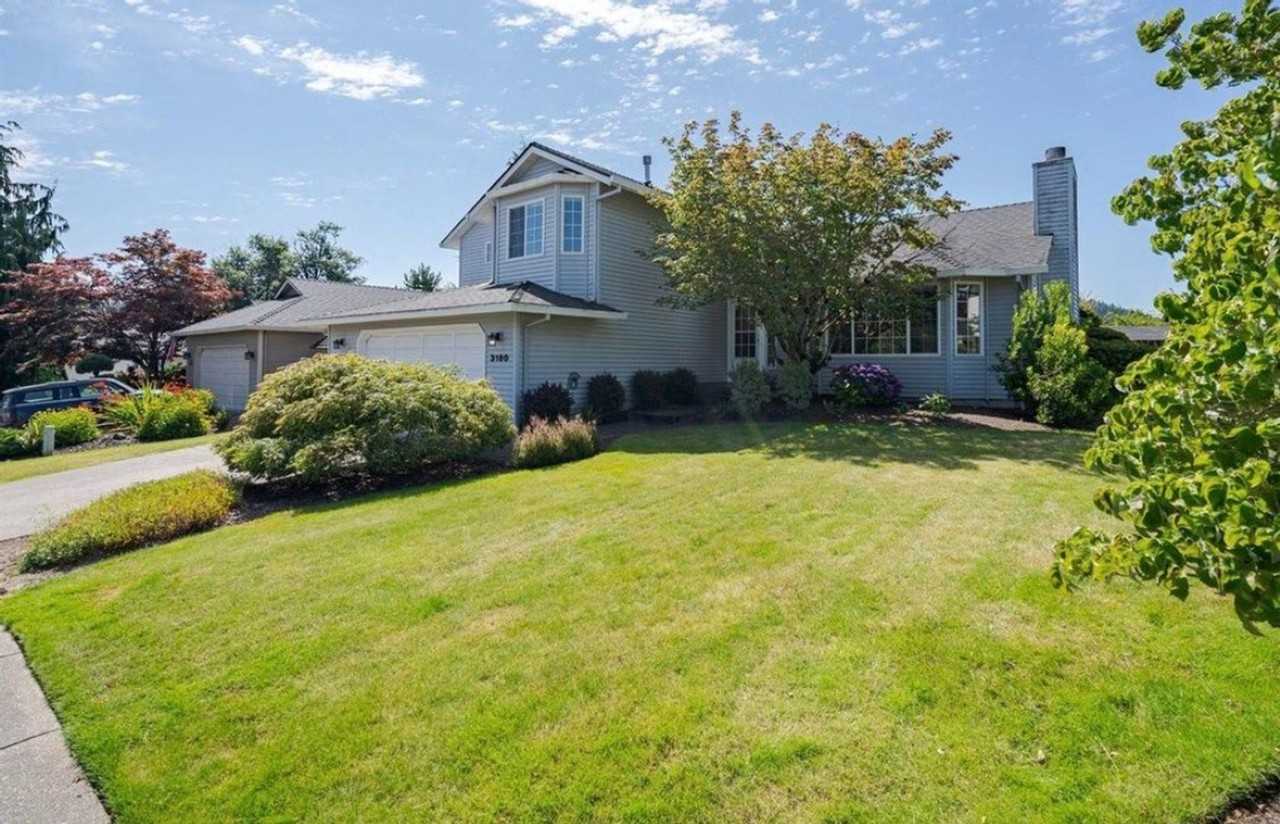 3180 Sw 31st St - Photo 3 of 31