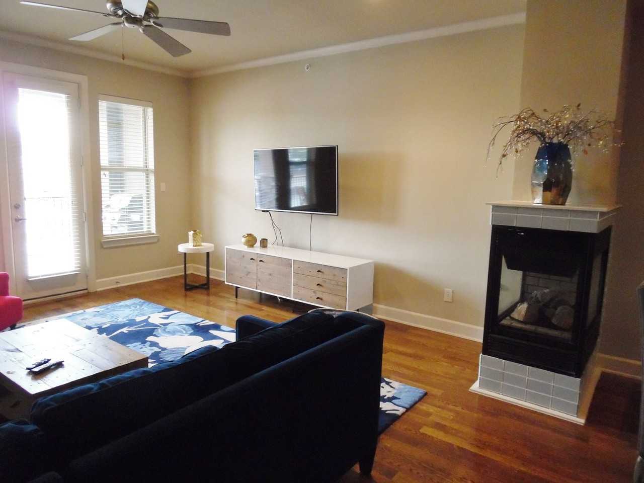 2800 Sandage Ave #303 - Photo 7 of 38