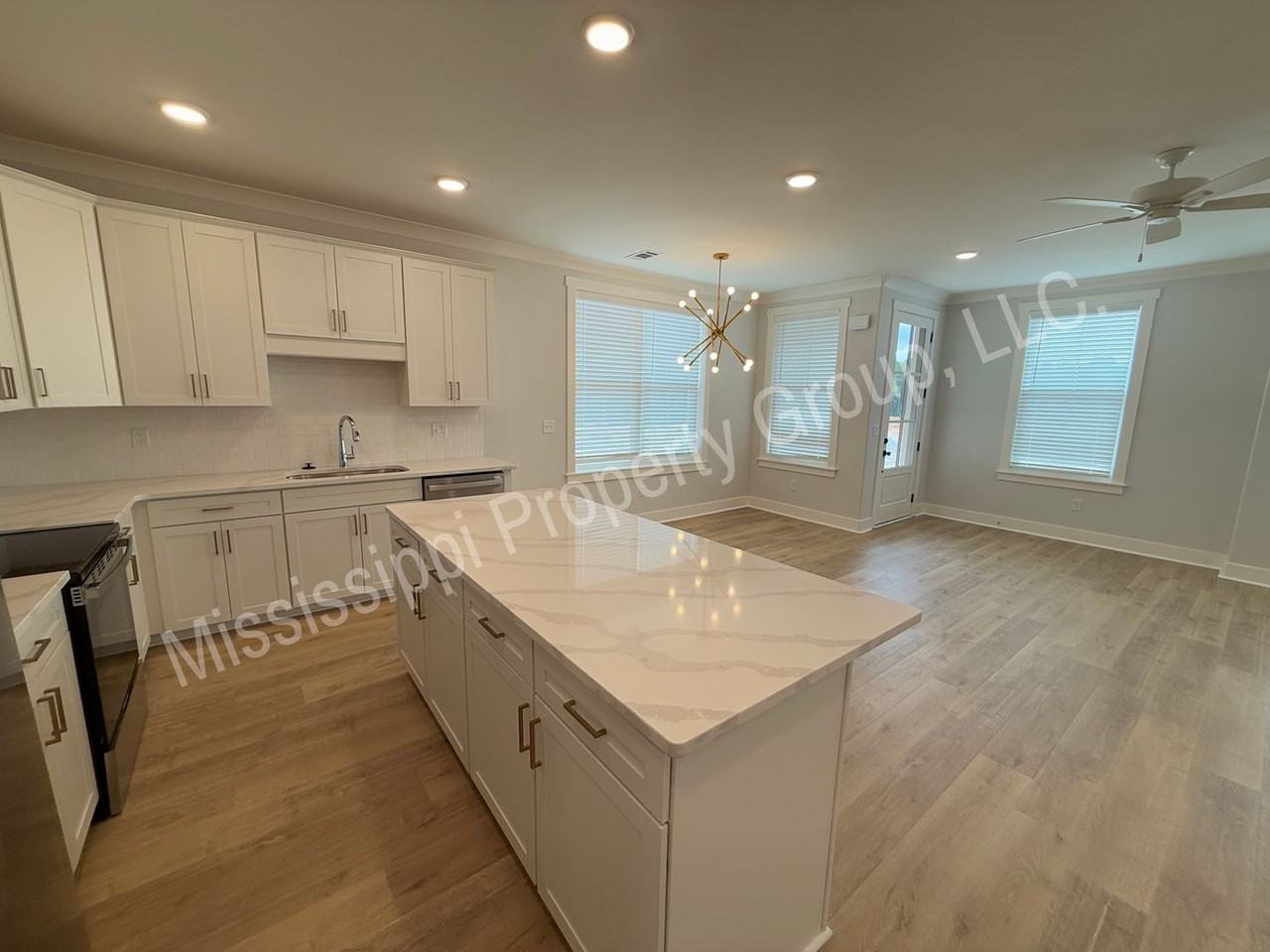 688 Miramar Ln #213 - Photo 5 of 30