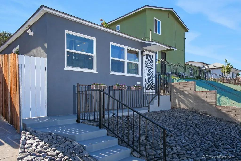 3739 Ocean View Blvd - Photo 2 of 20