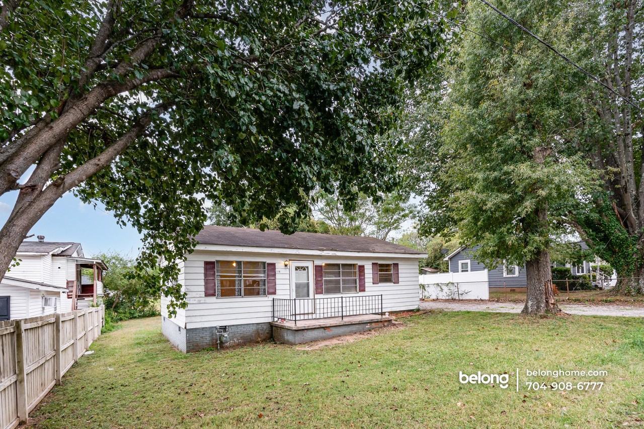 1971 Coley St Sw - Photo 2 of 21