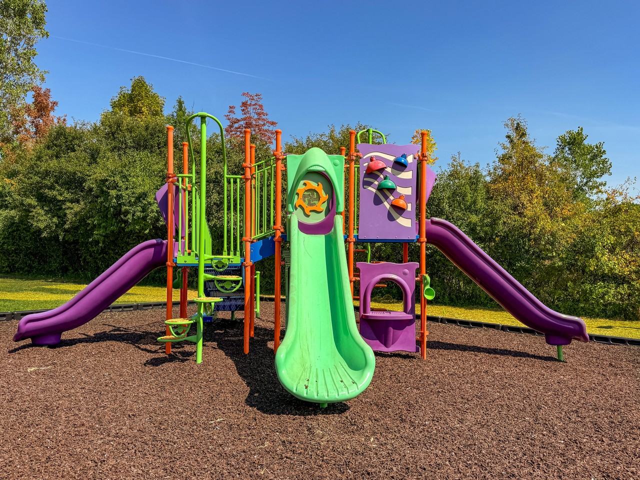 Three Oaks Apartments - Photo 6 of 44