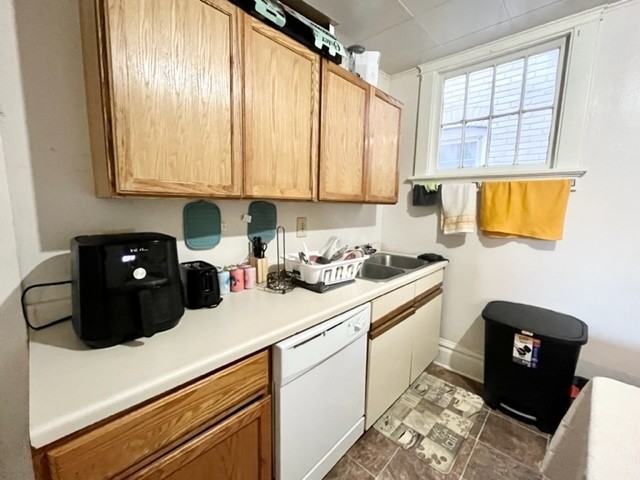 207 N Pinckney St #207-2 - Photo 5 of 13