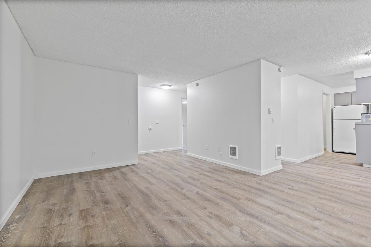 Anchor Apartments - Photo 5 of 50