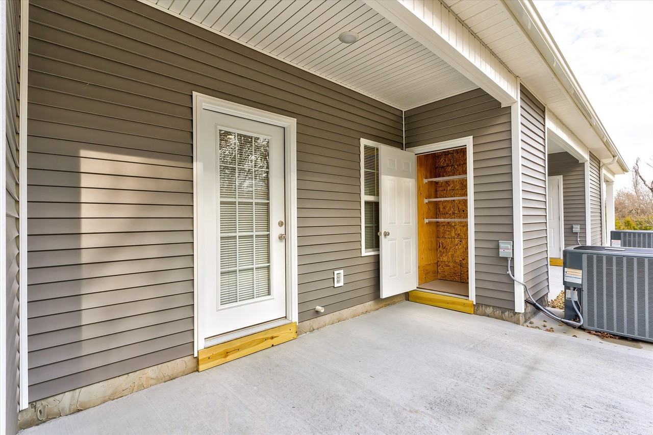 448 E Norton Rd #1 - Photo 4 of 26