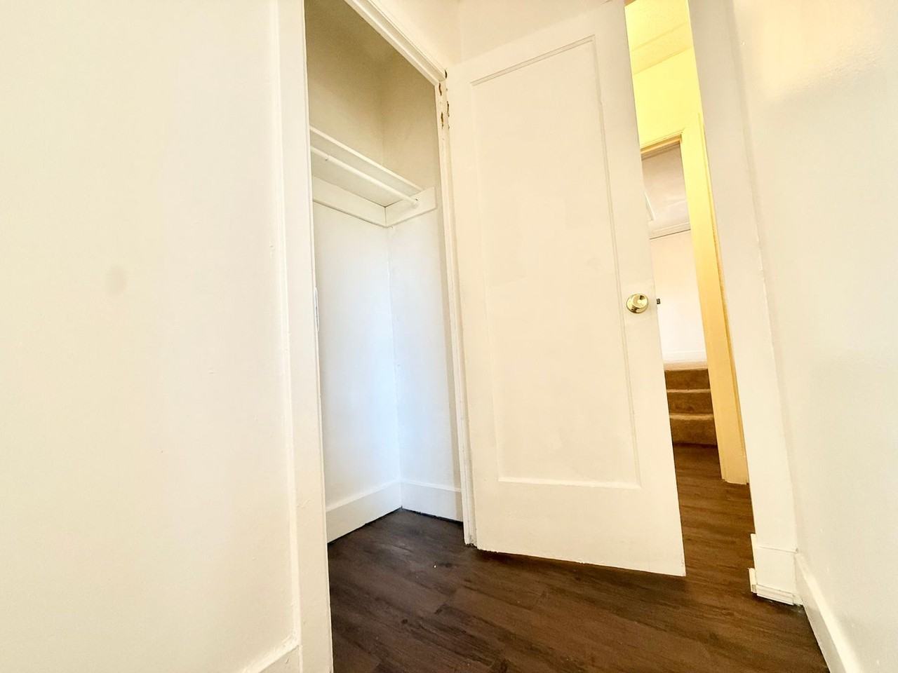 Burlingame Apartments - Photo 4 of 22