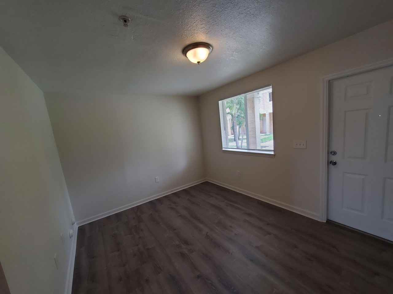 14238 Nw 17th Ave - Photo 3 of 43