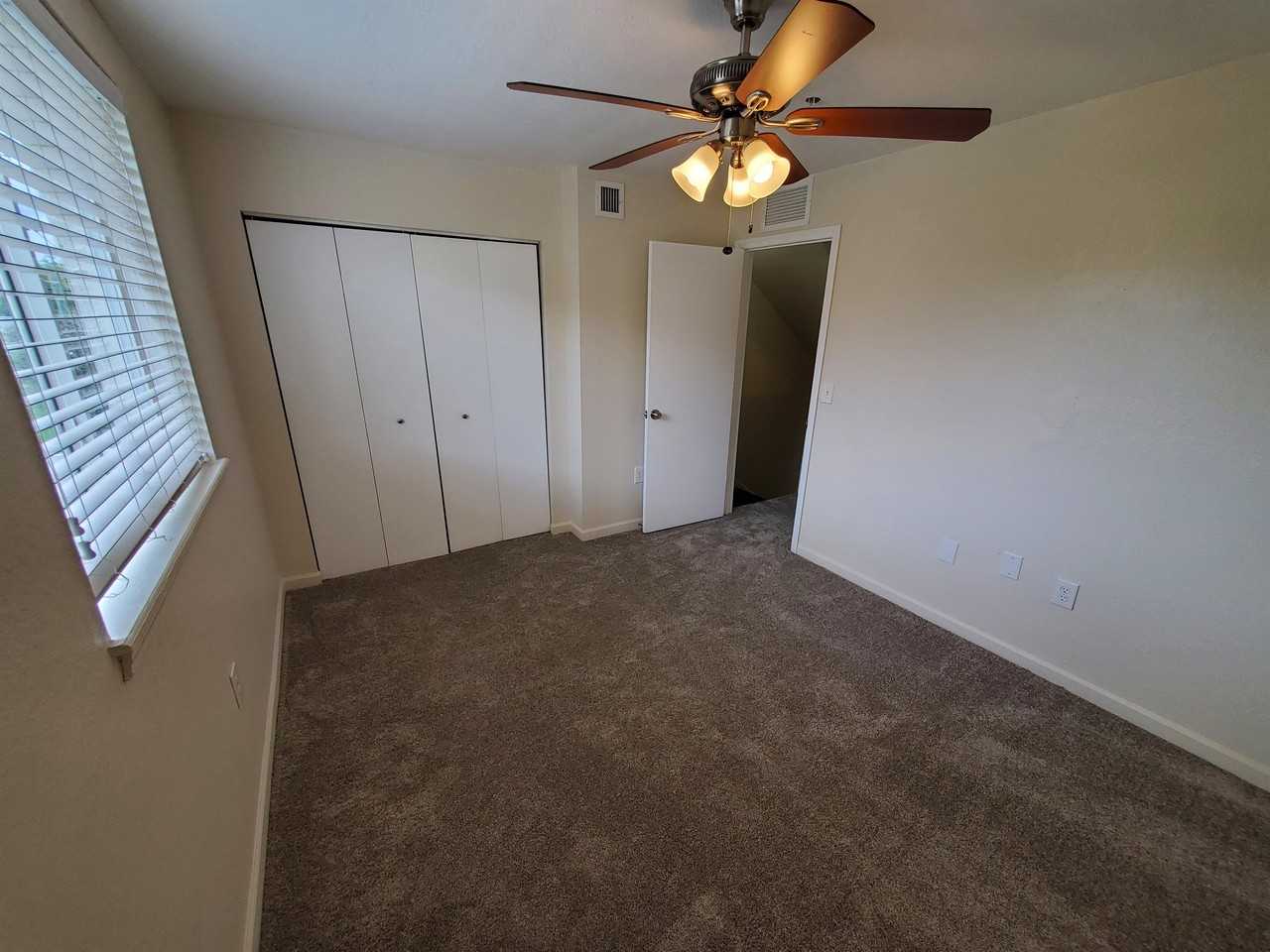 14238 Nw 17th Ave - Photo 7 of 43