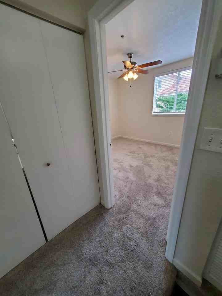 14238 Nw 17th Ave - Photo 2 of 43