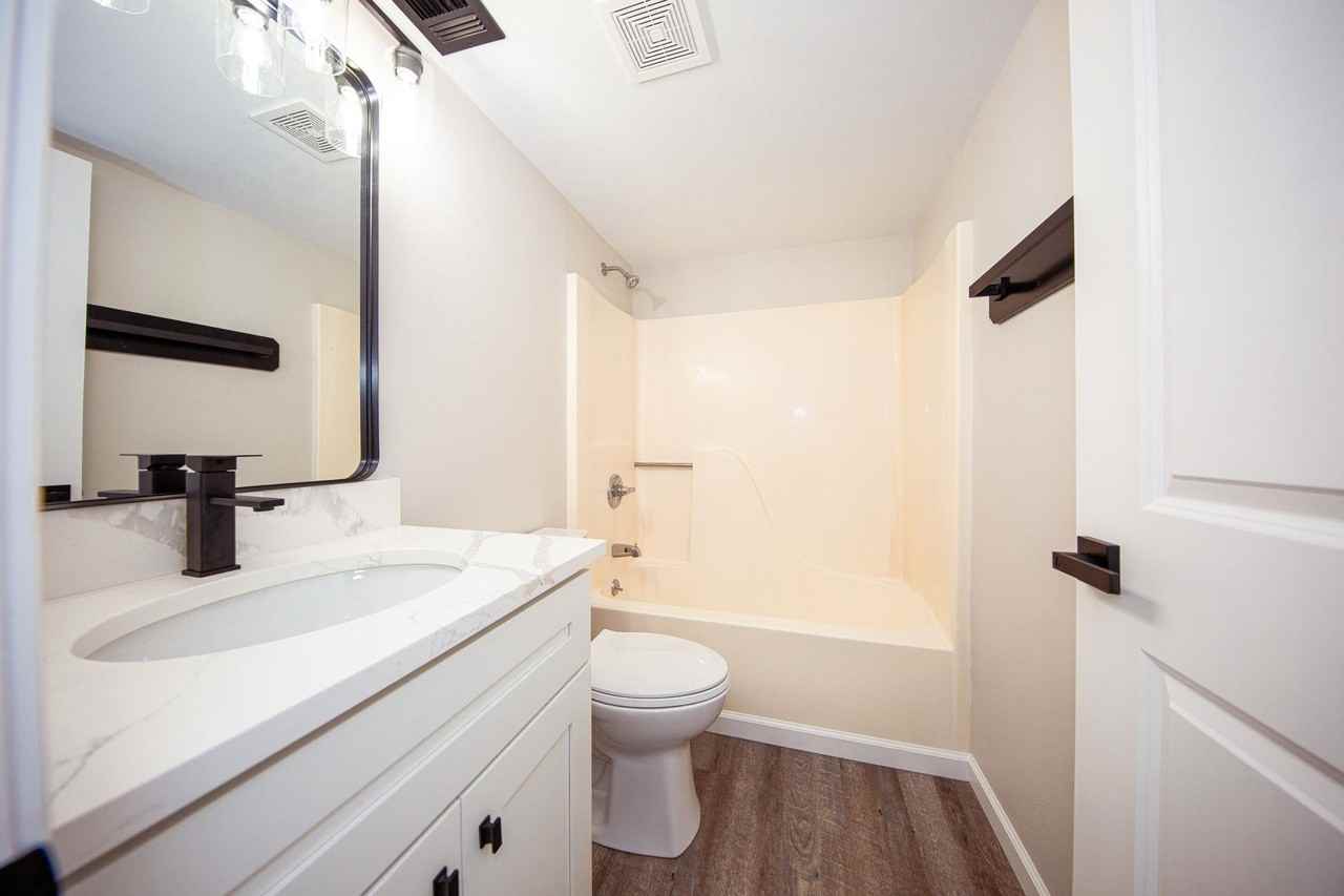 Shadow Ridge Apartments - Photo 7 of 14