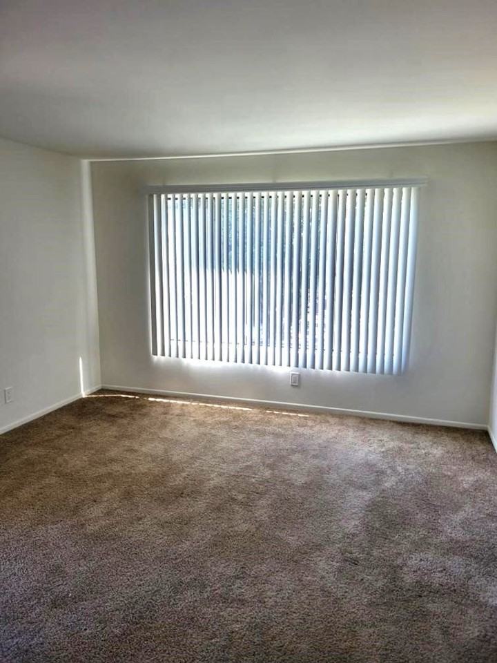 284: 2733 E Mariquita St. - Photo 3 of 30