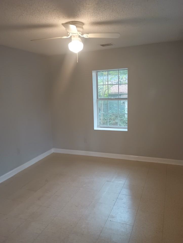 112 Cooksey Ave - Photo 3 of 18