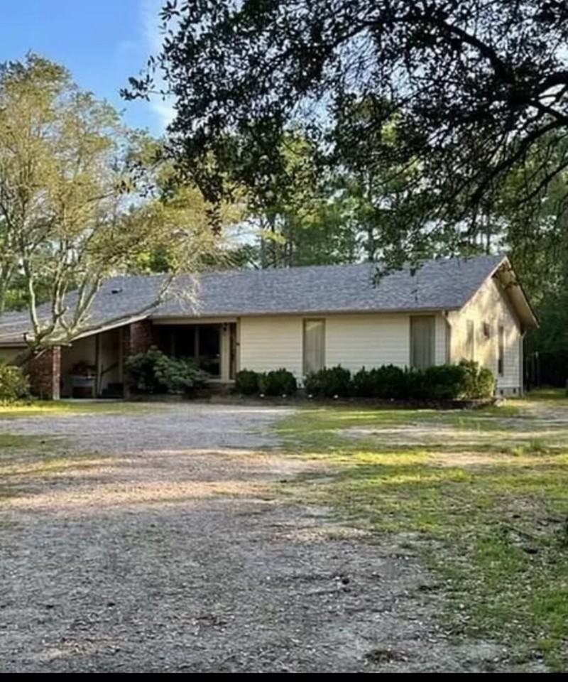 267 Watts Landing Rd - Photo 2 of 17