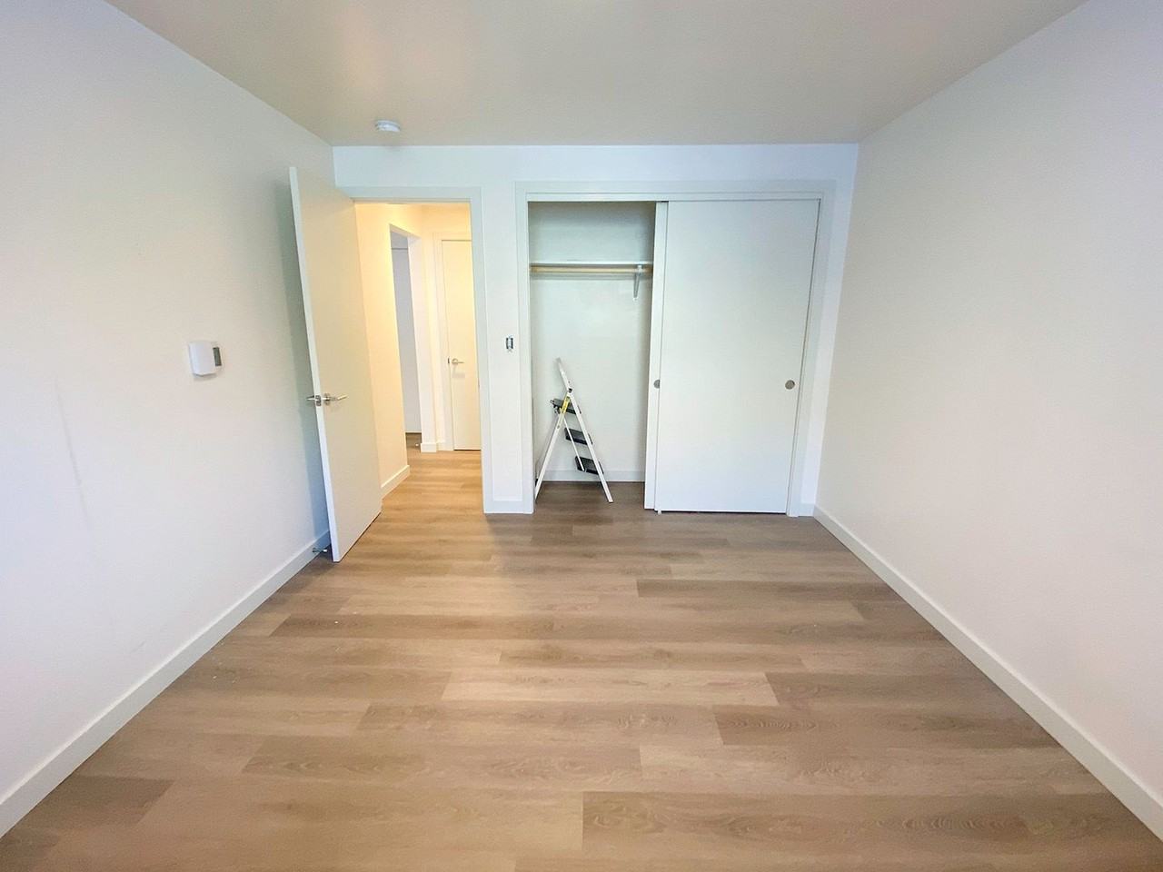 Val Anne - Photo 3 of 26