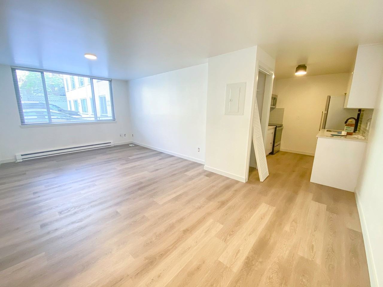 Val Anne - Photo 7 of 26