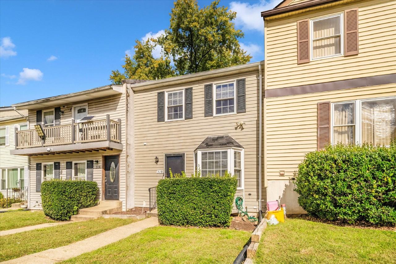 310 Harry S Truman Drive - Photo 3 of 50